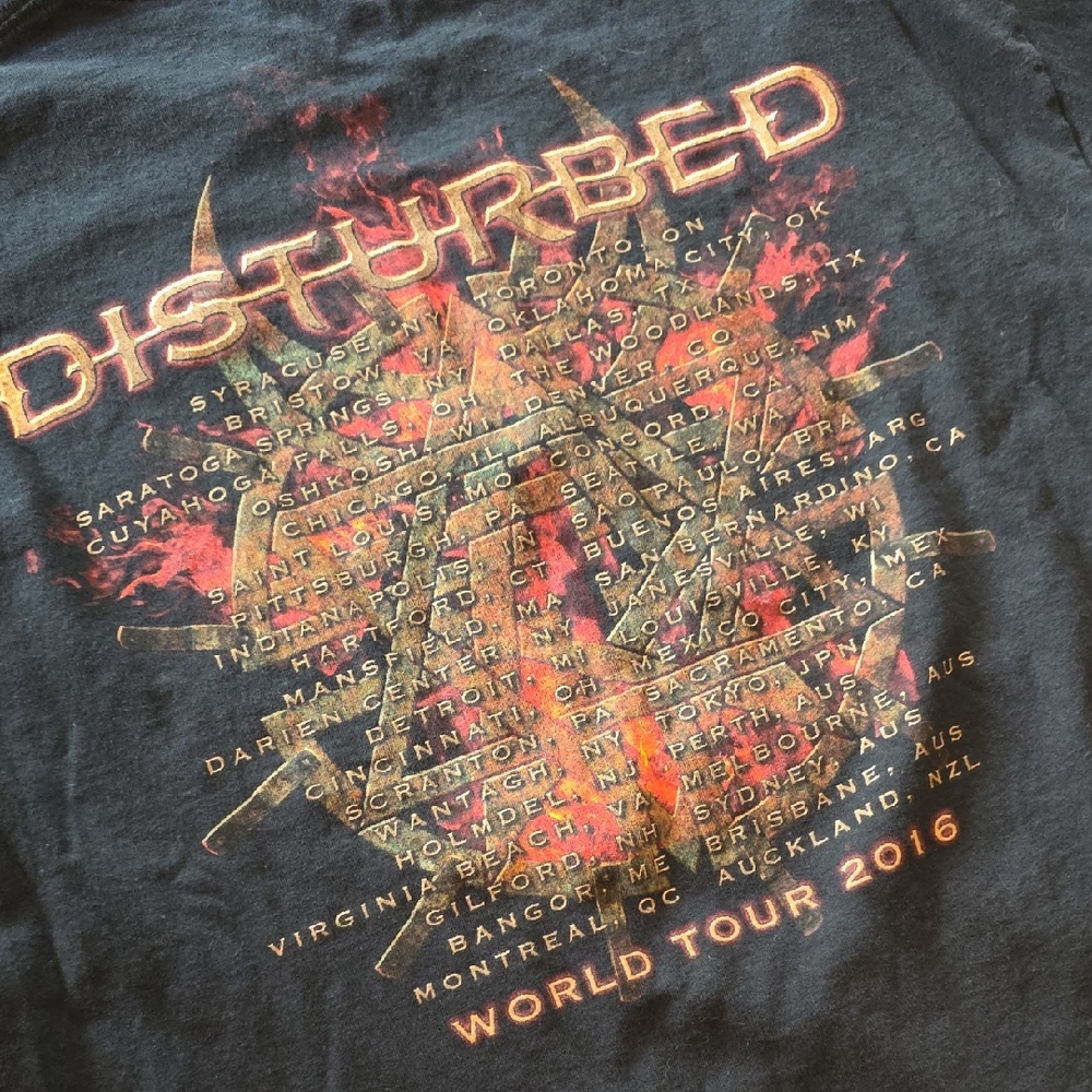🤘Disturbed World Tour 🤘2016🤘 Graphic Tee🤘Y2K DEAD STOCK